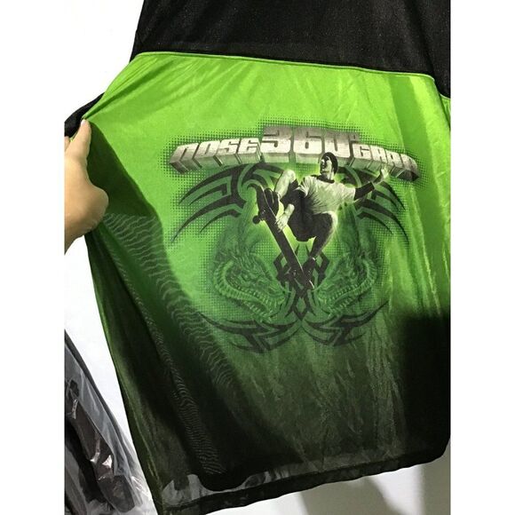 Green Skateboarding T-Shirt XL No Boundaries Graphic Men's - Picture 4 of 7